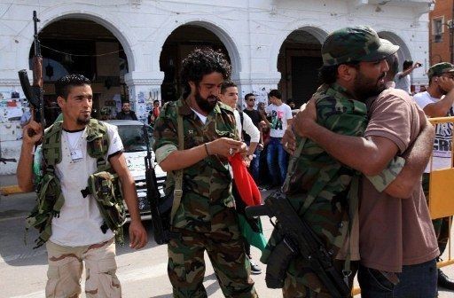 Pueblo libio reacciona a muerte de Muamar Gadafi