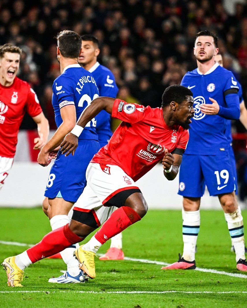 Chelsea y Tottenham pierden opciones de meterse en Champions League