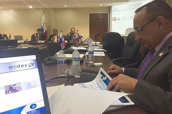 Recomiendan recorte de 79 mdd en presupuesto del Mides para el 2016