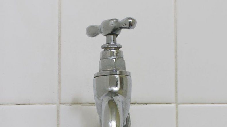 Este miércoles no habrá agua en El Crisol y áreas aledañas por interconexión de tubería