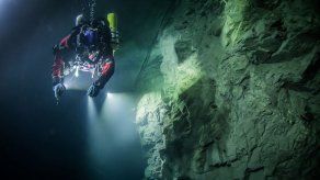 Hallan cueva subacuática más profunda del mundo