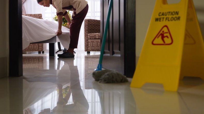 Miami Beach: Hoteles darán botón de pánico a empleadas