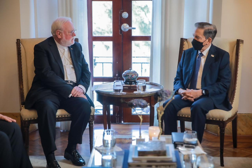 Presidente Cortizo junto a el&nbsp; Monseñor Paul Richard Gallagher