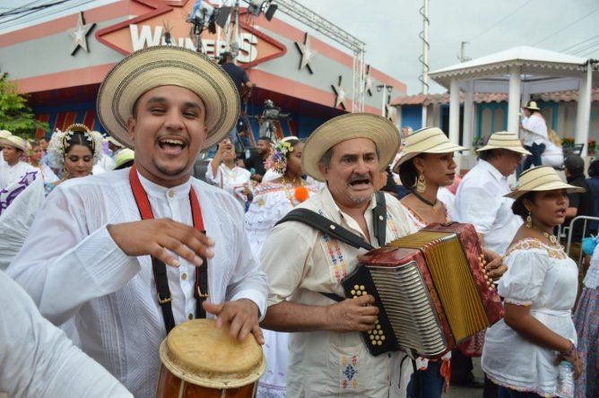 Desfile de las Mil Polleras 2020