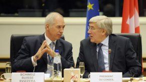 Grecia ultima la lista de reformas que espera sirvan para evitar la quiebra