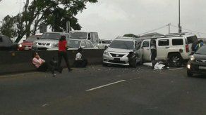 Accidente en tercer carril se registra en Loma Cová