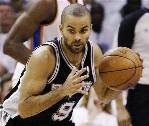 Tony Parker demanda a club nocturno por lesión en ojo en pelea