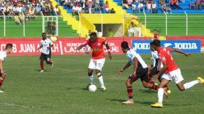 El panameño Luis Tejada anota y Juan Aurich lidera el Clausura