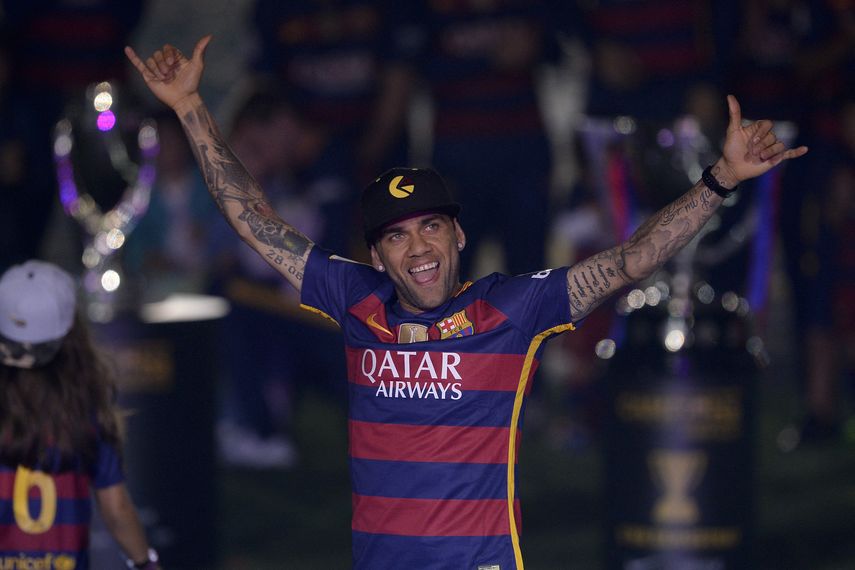Dani Alves es nuevo jugador del Barcelona.