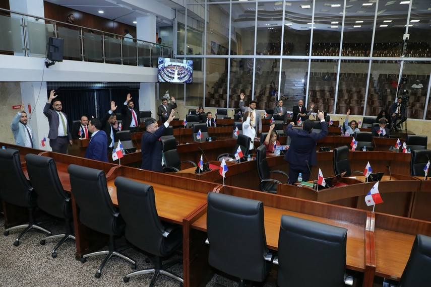 La Asamblea cita al MICI y a la AMP para aclarar los beneficios del contrato con Panama Ports Company.