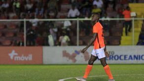 Pistolero Garcés al borde del retiro luego de enérgica sanción