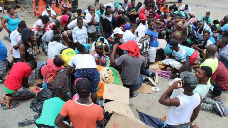 Costa Rica espera traslado voluntario de migrantes y no tolerará violencia