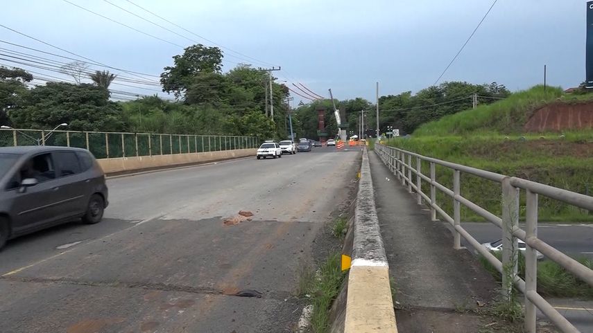 Las autoridades colocaron jersey en la vía de acceso a la autopista