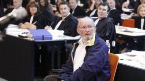 Creador implantes de mama dice que no ponían en riesgo la salud