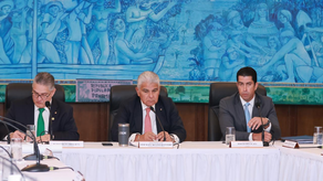 Presidente Mulino se reúne con la Junta Directiva de la ACP.