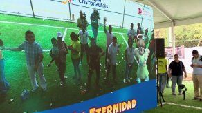 Monseñor bendice e inaugura el parque de realidad virtual Cristonautas