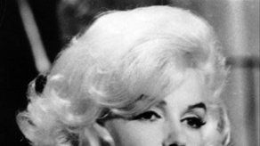 Marilyn Monroe se hizo cirugía estética