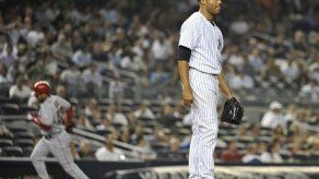 Mariano Rivera será operado el viernes de las cuerdas vocales