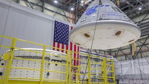 Cápsula Starliner de Boeing.