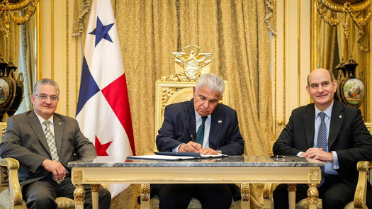 Presidente José Raúl Mulino.
