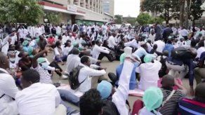 Cien enfermos mentales escapan de un hospital de Nairobi por huelga sanitaria