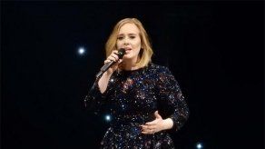 Adele actuará en los Grammy
