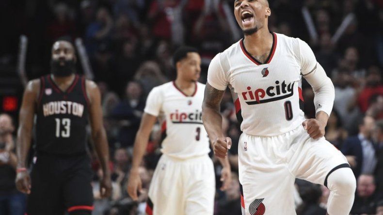 Lillard lidera a Trail Blazers en triunfo sobre Rockets