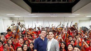 Juan Diego Flórez deleitó con valses y marineras en su Serenata al Perú