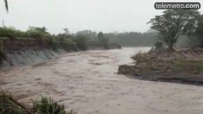Dique del río Palo Blanco se rompió e inundó siete comunidades