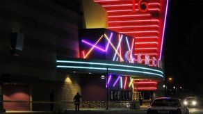 Tiroteo en cine de Colorado consterna a la industria del cine