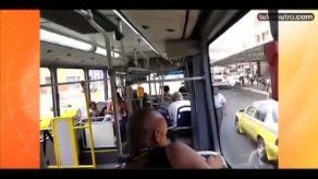 Intolerancia genera pelea dentro de un Metro bus
