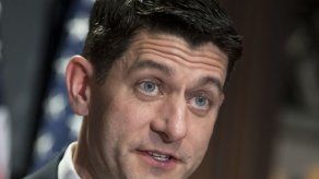 Demócratas exigen investigación; no apresurarse