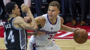 Griffin se exhibió ante Howard y Clippers se ponen con ventaja