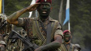 Guerrillero acusa comandante de asesinar civiles