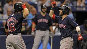 Ramírez pega uno de los 3 jonrones de Boston ante Rays