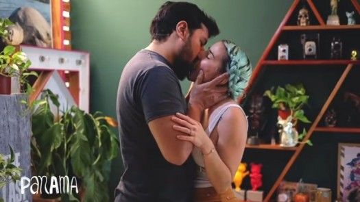 Pareja panameña cuenta su experiencia tras salir en videoclip de Residente