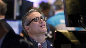 Wall Street inicia 2019 con pérdidas por inestabilidad china