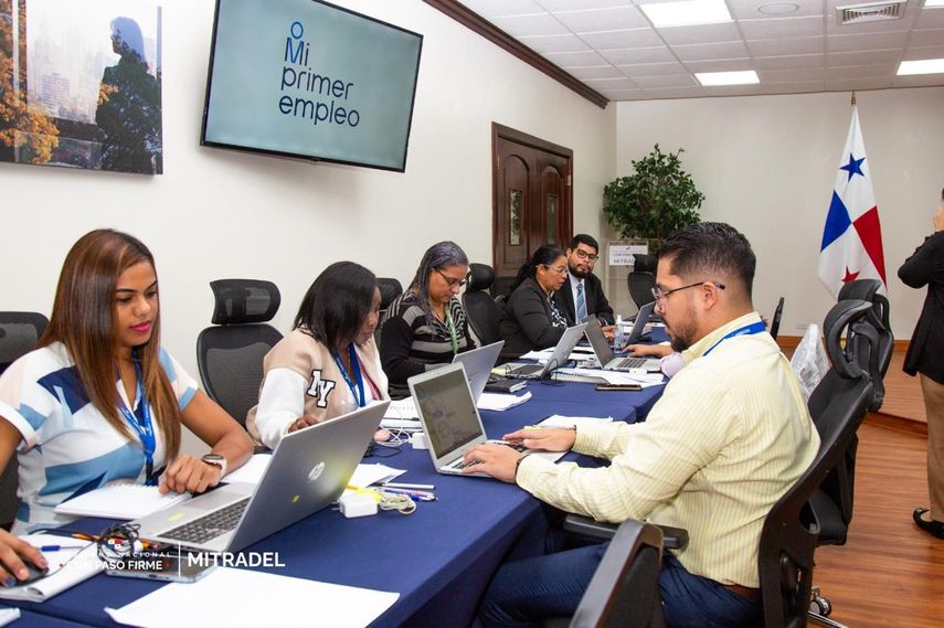 &nbsp;Mi Primer Empleo vuelve en diciembre con más plazas de empleo.