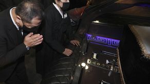 El candidato del partido gobernante de Corea del Sur para las elecciones presidenciales de marzo año, Lee Jae-myung, dijo que los comentarios de la viuda de Chun “insultaban a los ciudadanos de Gwangju y a nuestra gente”.