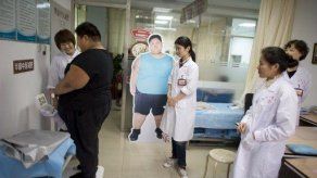 ¿Comer más para vivir más? Un inquietante estudio sobre la obesidad