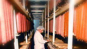 Argentina bate récord con el salami más largo de América