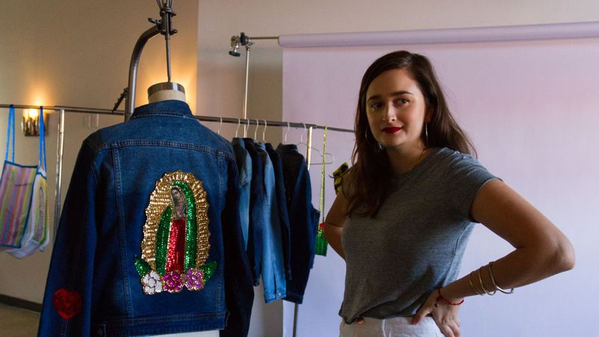 La Virgen de Guadalupe inspira moda de millennials latinas de Estados Unidos