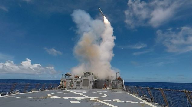 Aviones despegan de base atacada por EEUU en Siria y dirigen bombardeos