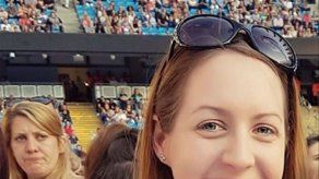 Registran la casa de la enfermera acusada de la muerte de 8 bebés en R.Unido