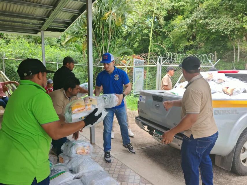 Terremoto en Panamá: damnificados recibirán alimentos.