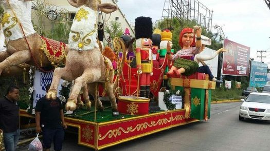 Desfile Navideño en San Miguelito Desfile Navideño en San Miguelito