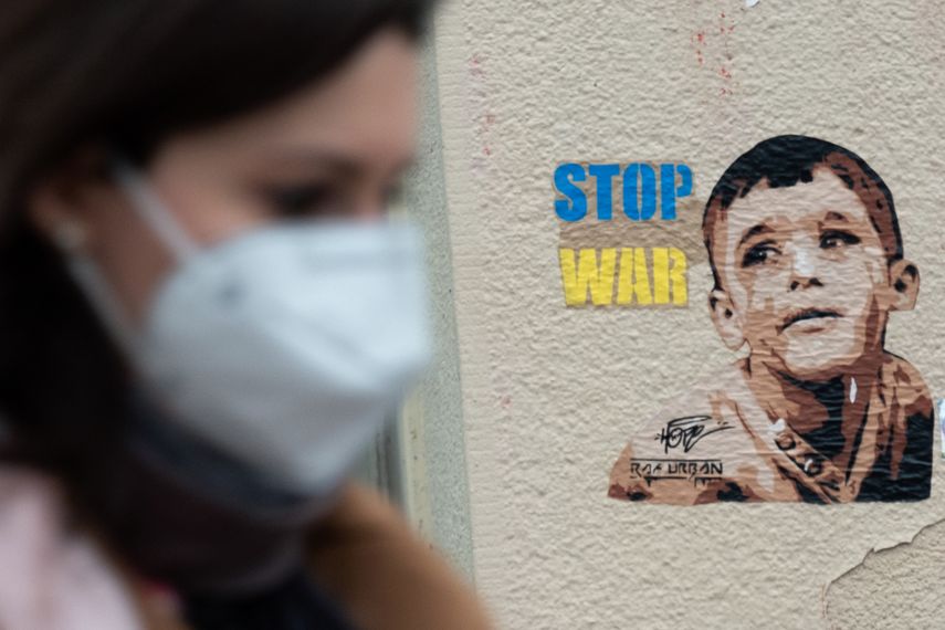 El uso de la mascarilla se mantiene únicamente en transportes públicos y en centros de salud.