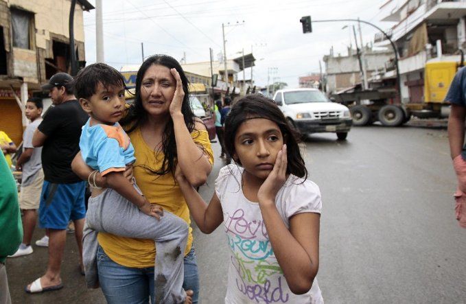 Terremoto de 7.8 sacude Ecuador