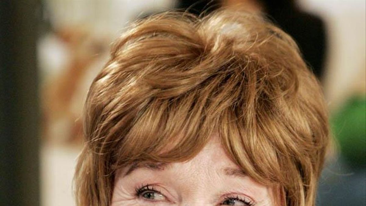 Shirley MacLaine editorial image. Image of academy, movie - 56743825