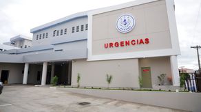 Actos de entrega de la nueva Policlínica de San Antonio en Rufina Alfaro.